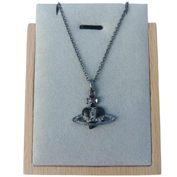 VIVIENNE HEARTWOOD BLACK PENDANT