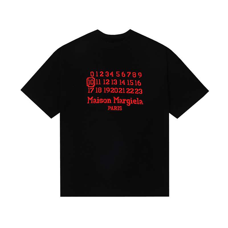 MAISON MARGIELA RED TEXT BLACK SHIRT