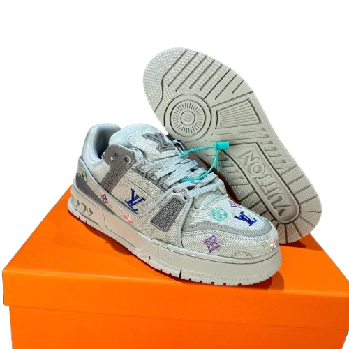 LV GRAY SNEAKERS size 42