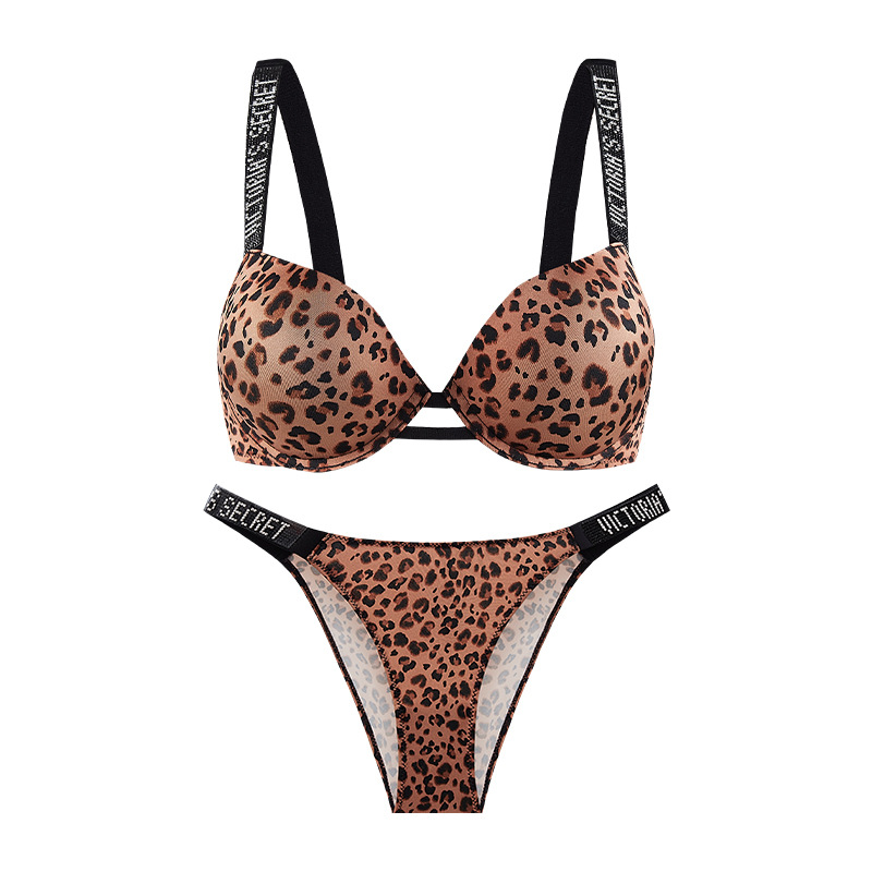 VICTORIAS SECRET SPARKLE PUSHUP BRA AND UNDERWEAR SET LEOPARD